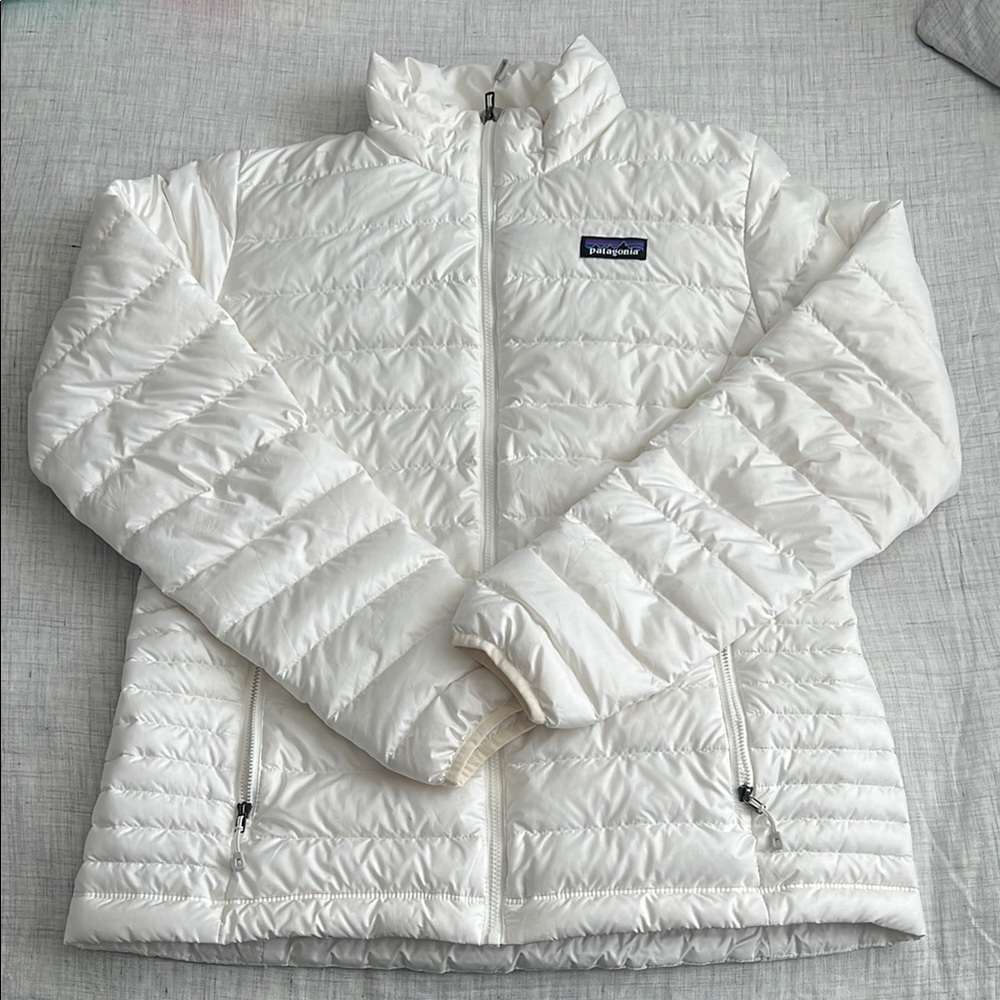 Patagonia Women's White Down Sweater Puffer Jacket